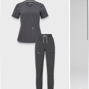 Fabletics Grey Scrub Set